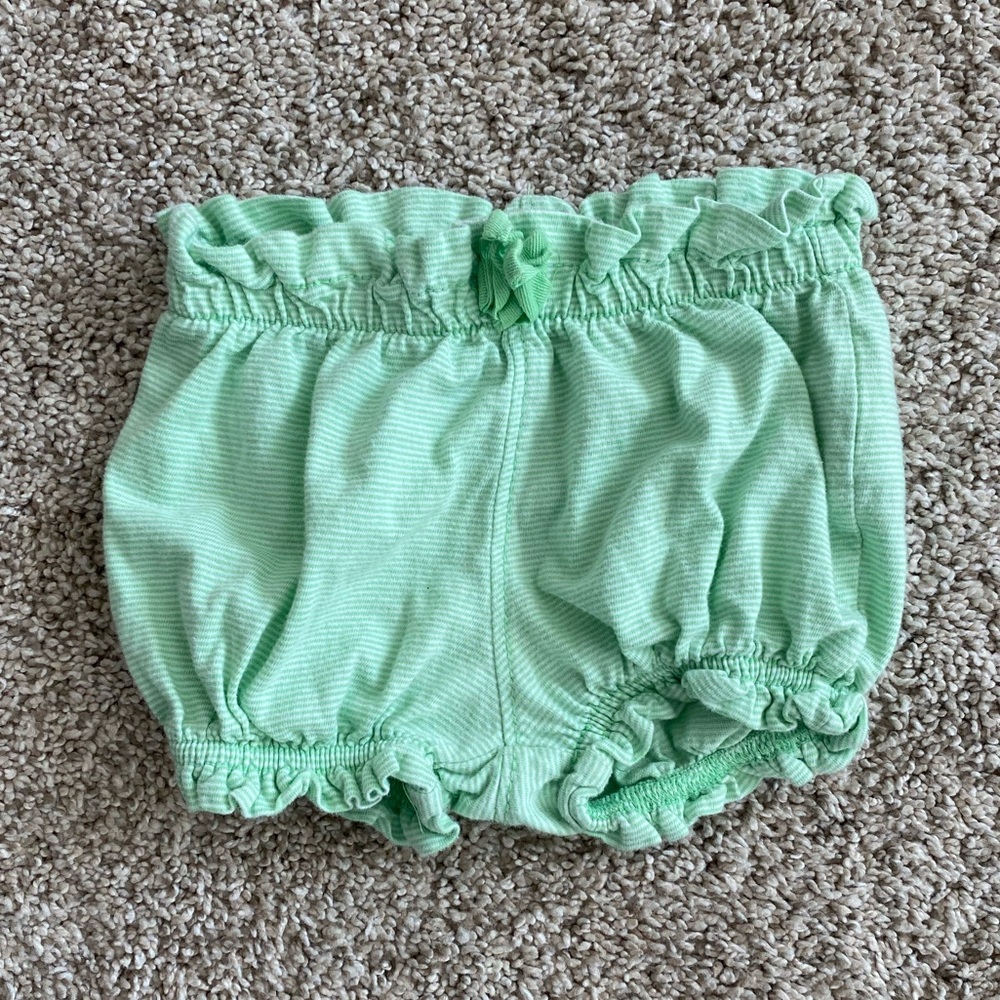 Baby gap baby girl green shorts size 3-6 months